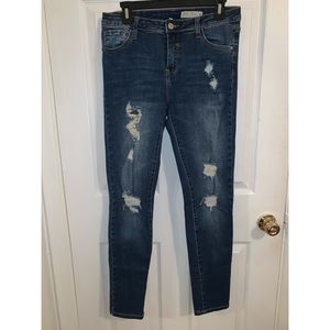 Comfortable, Cute Ripped Skinny Jeans